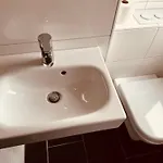 Senfzimmer Mit Balkon *