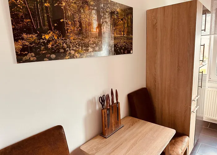 Senfzimmer Mit Balkon *