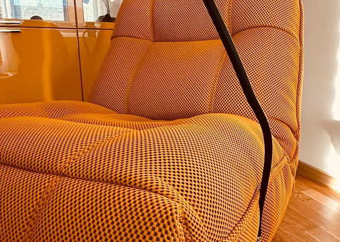 Senfzimmer Mit Balkon 아파트